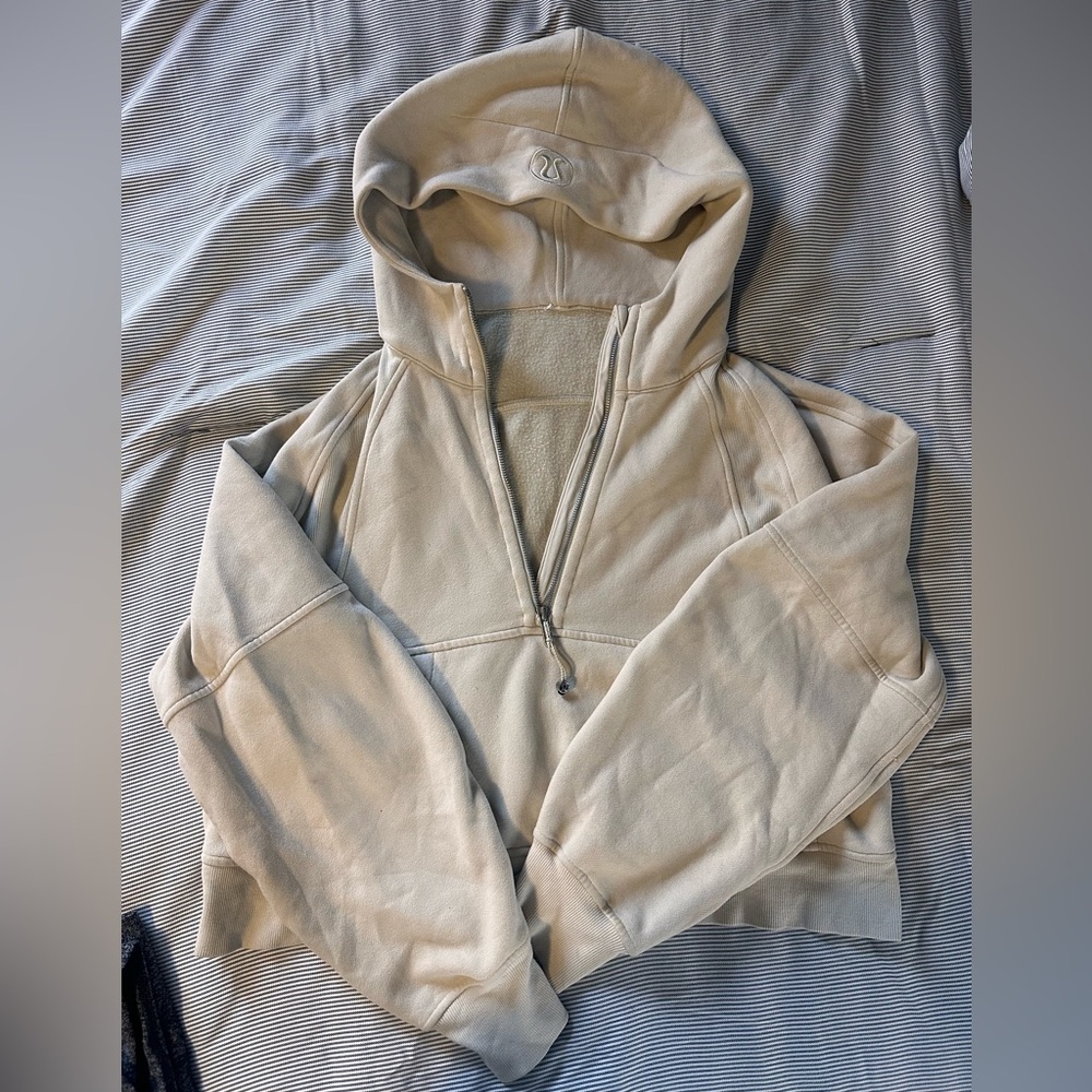 Light tan lululemon half zip scuba size M/L